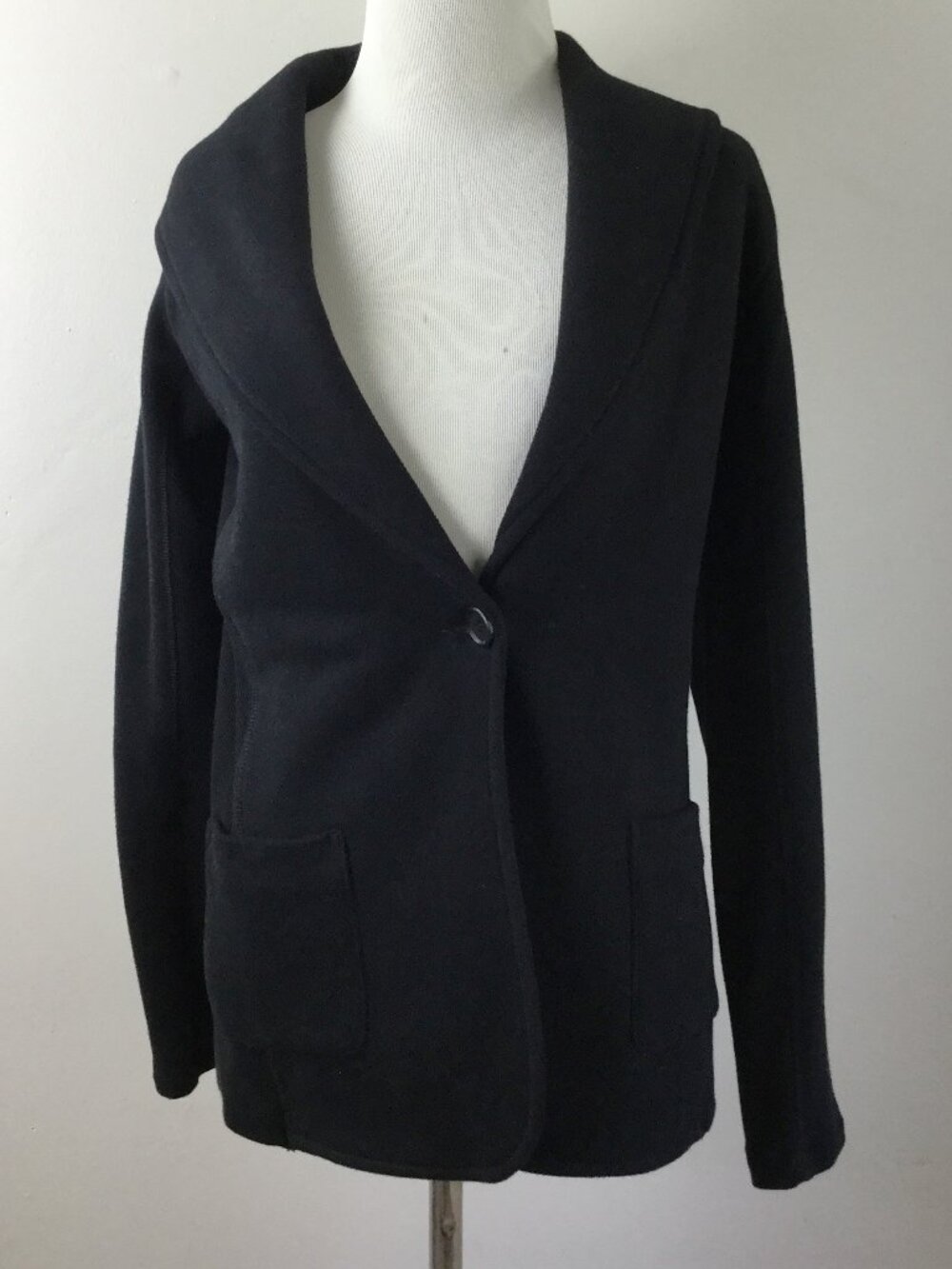 Standard James Perse Black One-Button Blazer l